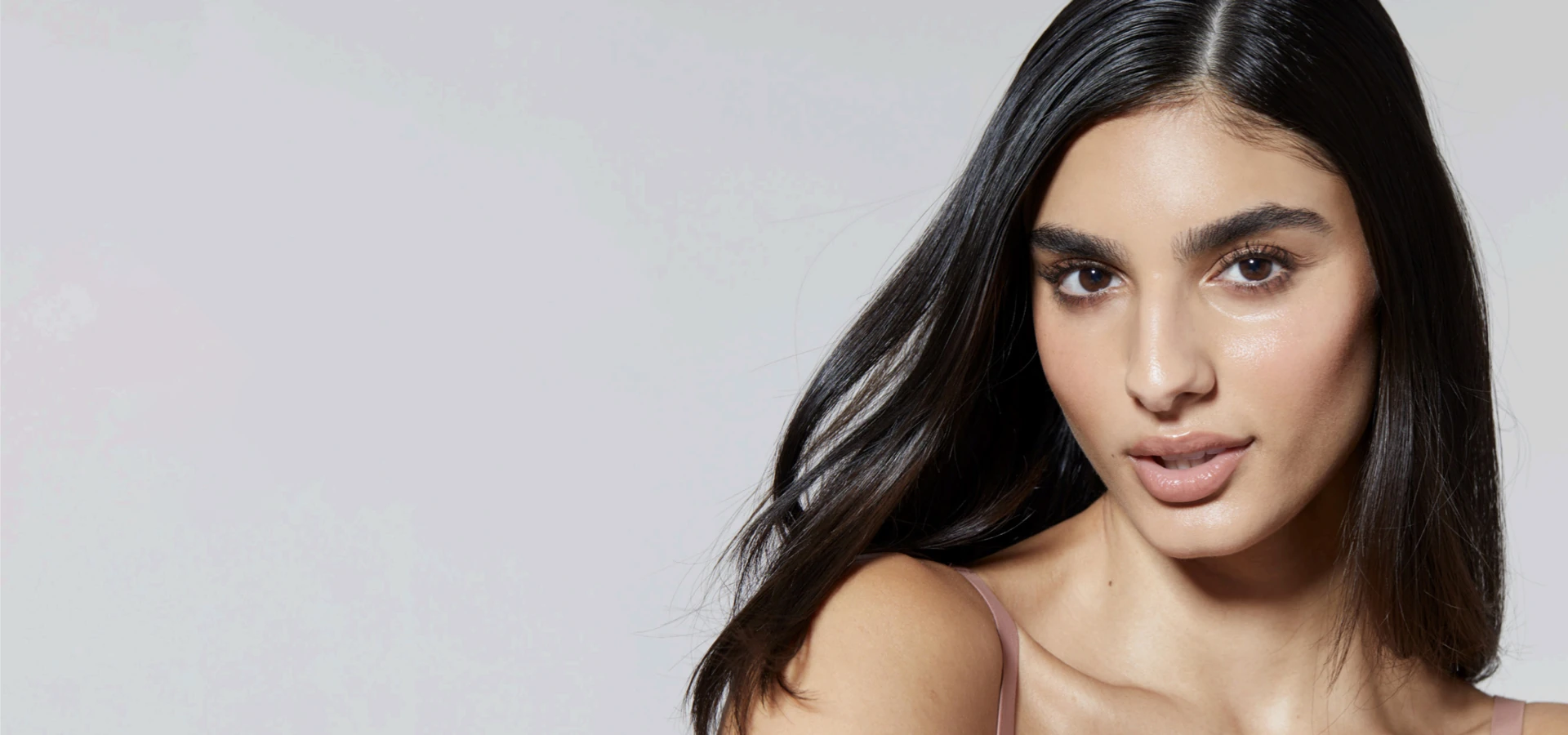 Tratamiento de HydraFacial en The Aesthetic by Luis Devoz, clínica de medicina estética en Bogotá
